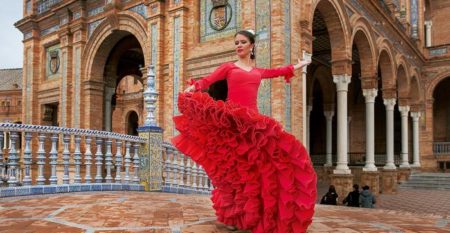 tancerka-flamenco-na-plaza-de-espana-w-sewilli_1084798